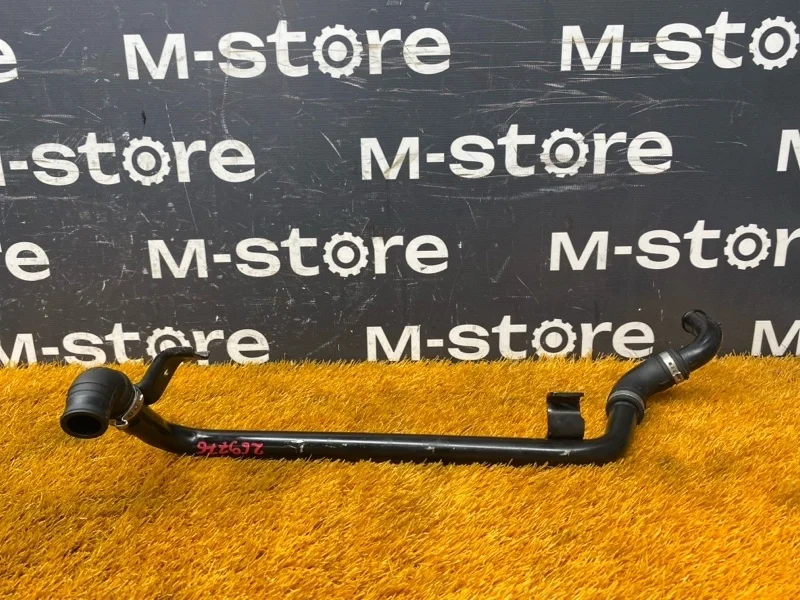 Патрубок картерных газов Audi A4 2004 06B103213T B6/8E AMB