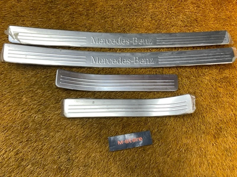Накладка на порог салона Mercedes-Benz C-Class 2008 A2046800135 W204 271.950