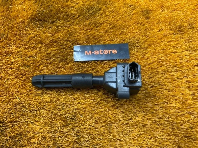 Катушка зажигания Mercedes-Benz C-Class 2001 A0001501780 W203 111.951