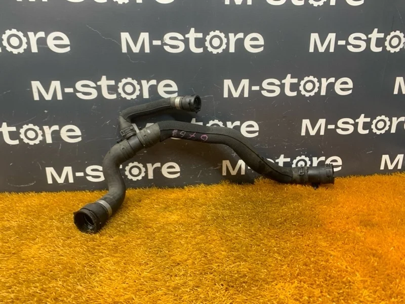 Патрубок радиатора нижний Audi A4 2012 8K0121049M B8/8K CDNB