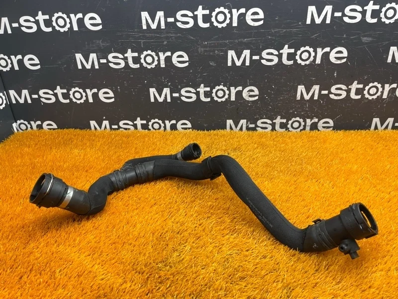 Патрубок радиатора нижний Audi A5 2010 8K0121049M 8T CDN