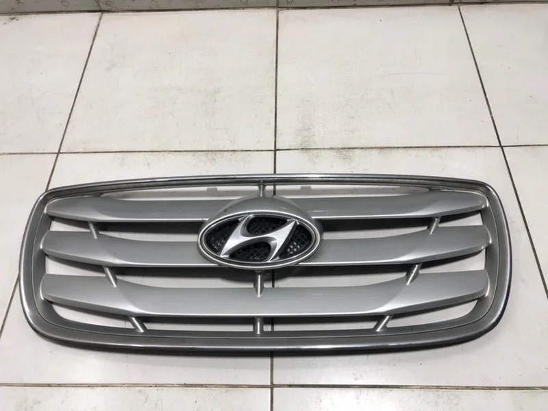 Решетка радиатора Hyundai Santa Fe 2 CM