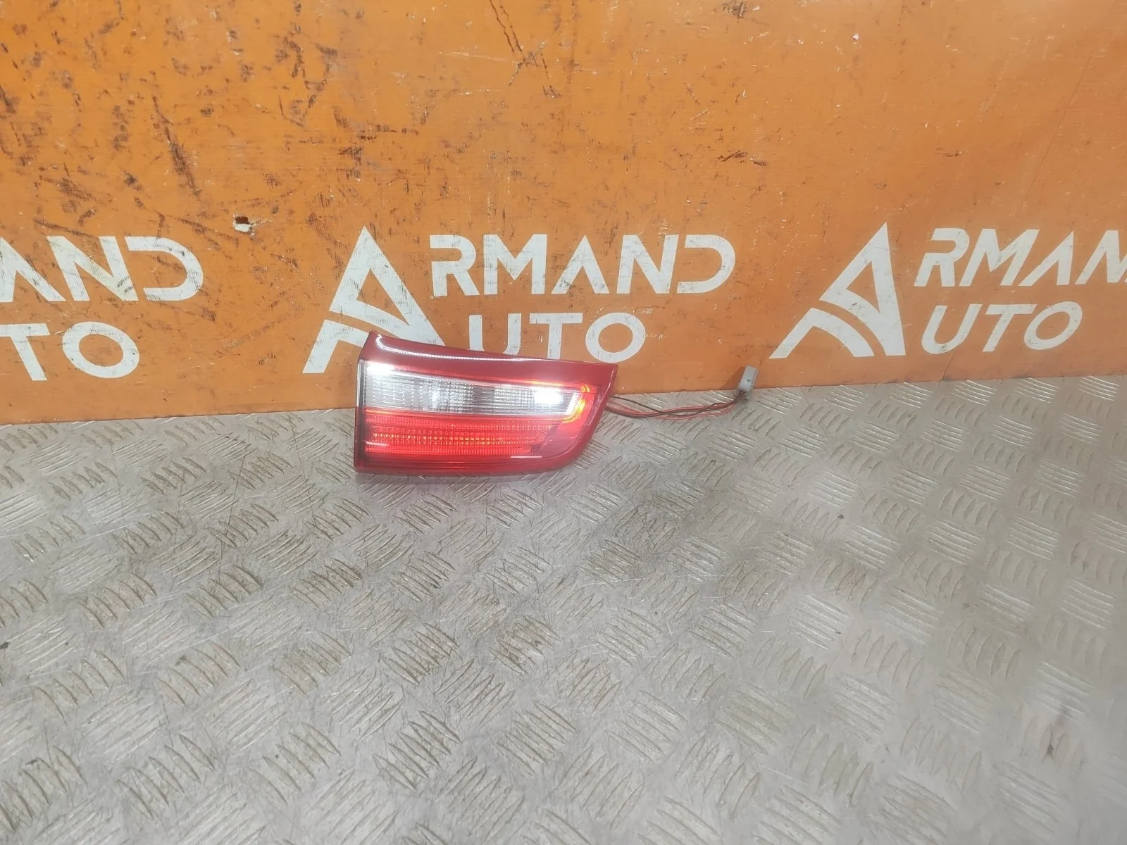 Фонарь внутренний Volvo S60 2010-2018