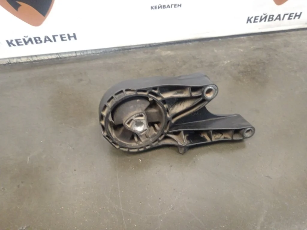 Подушка двигателя Opel Astra 2014 J