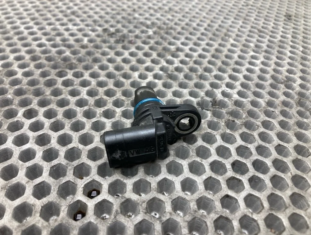 Датчик положения распредвала Audi A6 2012 C7