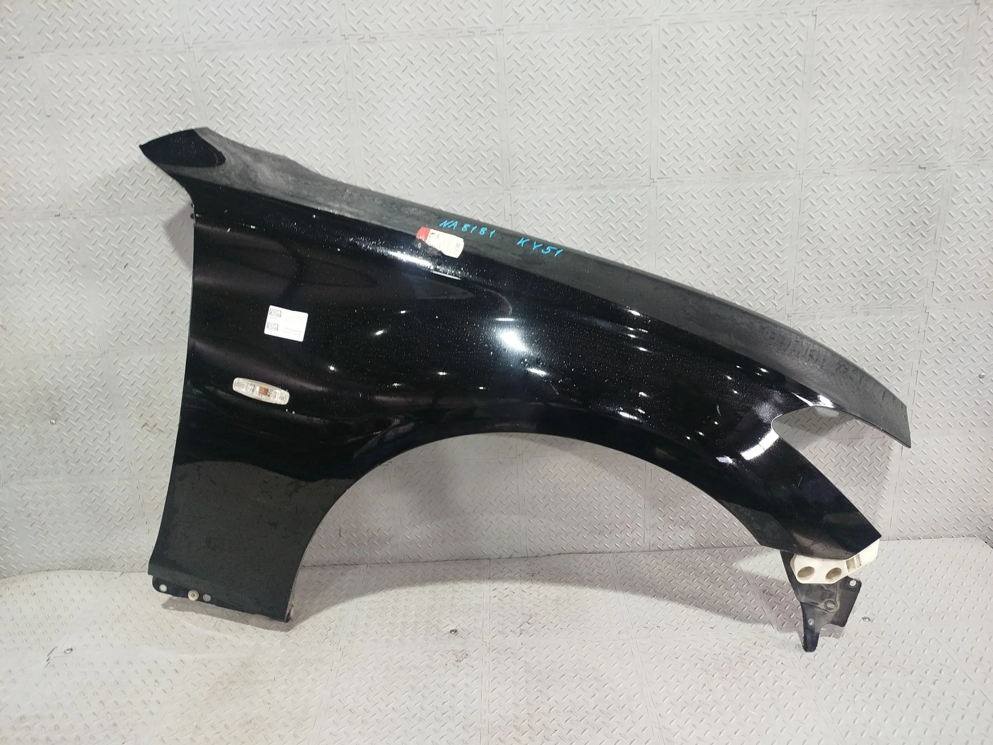 КРЫЛО NISSAN INFINITI CIMA FUGA M25 M37 M56 Q70 HGY51 HY51 KNY51 KY51 Y51 F31001MEMA ПЕРЕДНЕЕ ПРАВОЕ черный, KH3 NA8181