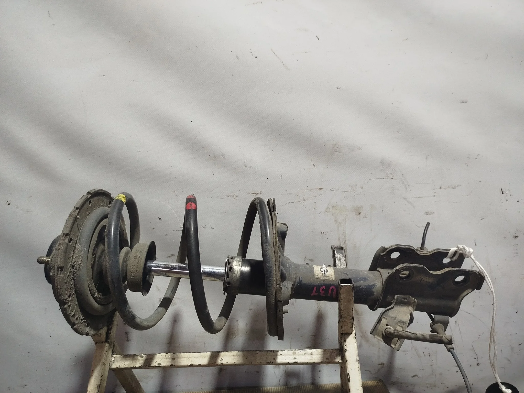 СТОЙКА ХОДОВКИ NISSAN PRESAGE TEANA J31 PJ31 PNU31 PU31 TNJ31 TNU31 TU31 ПЕРЕДНЯЯ ЛЕВАЯ 54303CN025 2WD 4WD NA8372