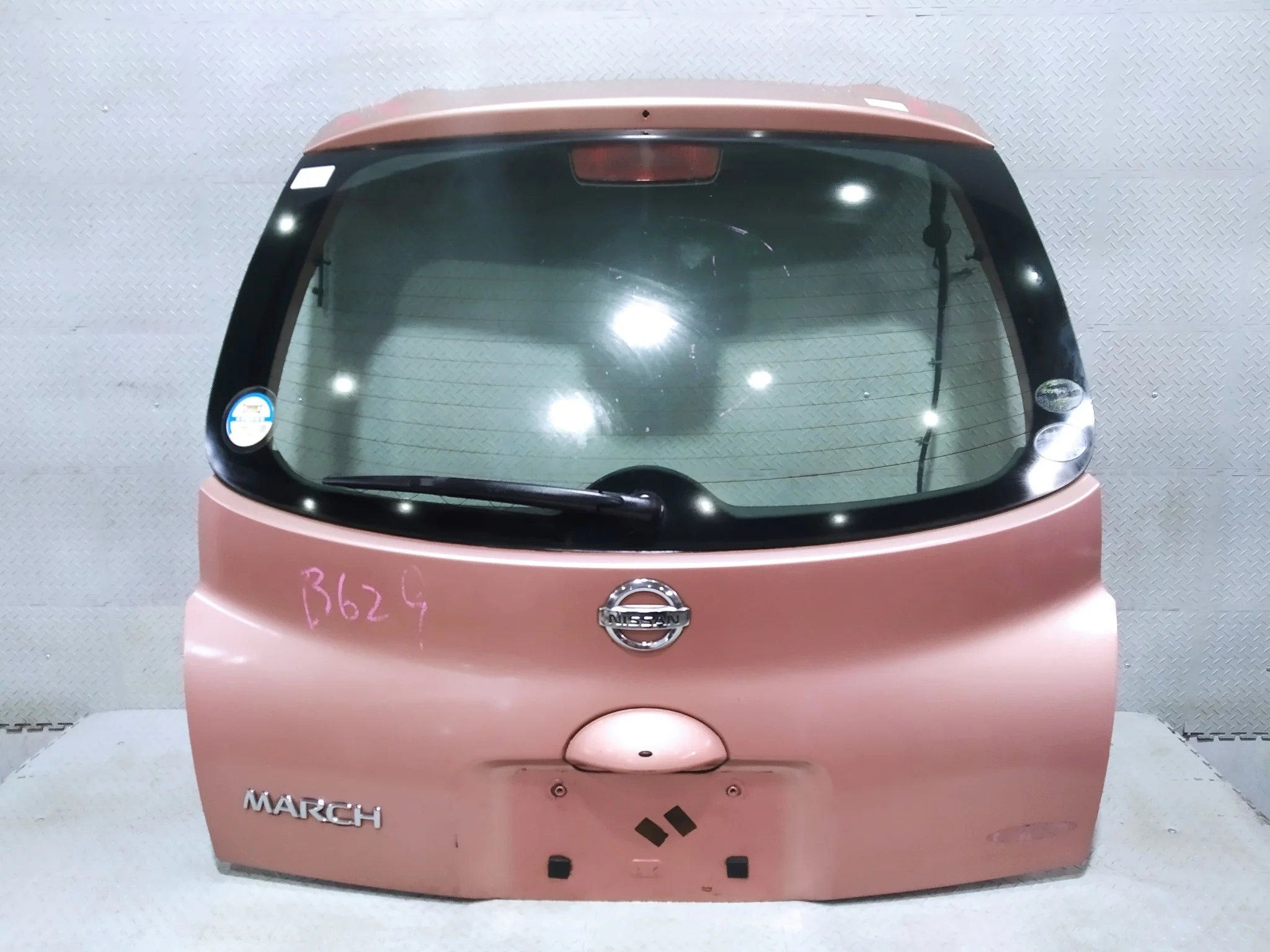 ДВЕРЬ ЗАДНЯЯ NISSAN MARCH MICRA AK12 BK12 BNK12 K12 YK12 K0100AX0BM розовый, NAA NA8374