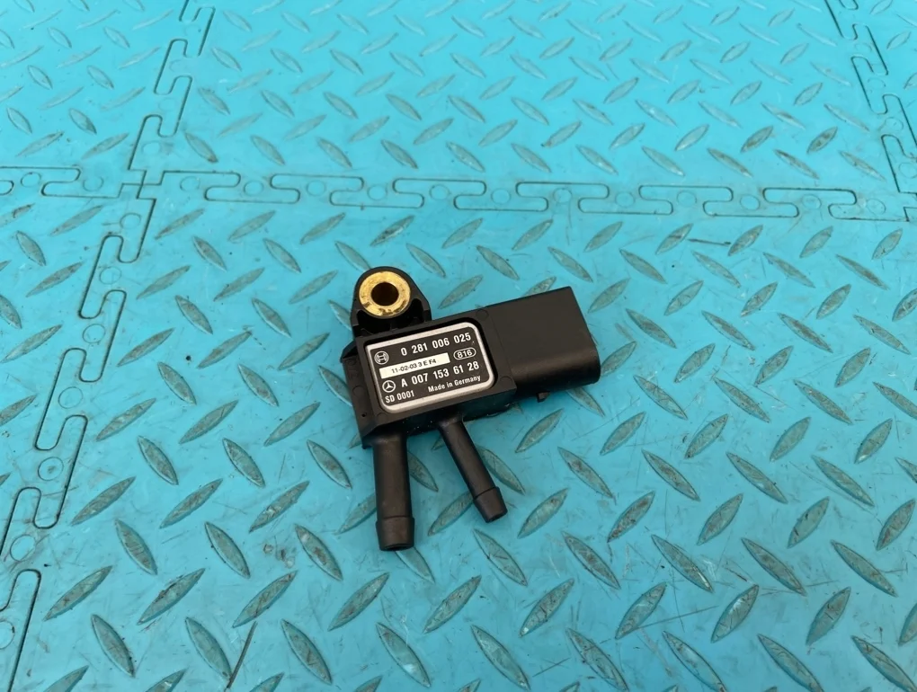 Датчик Mercedes-Benz Gl-Class 2011 A0071536128 X164 642.820 3.0