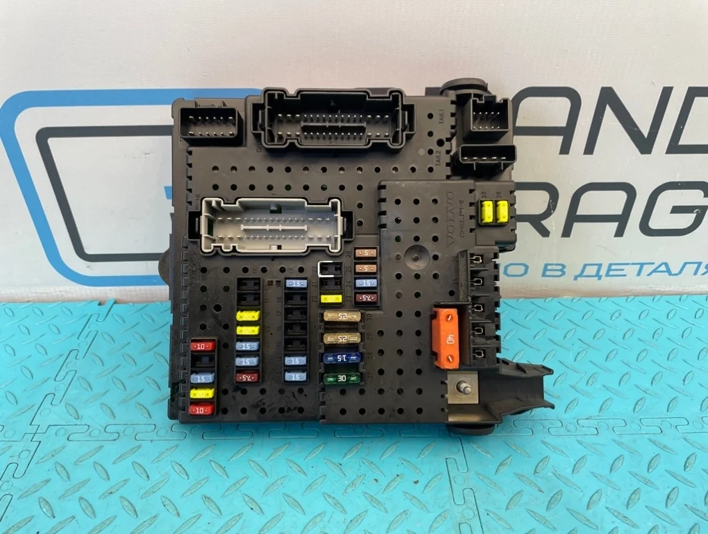Блок предохранителей Volvo Xc90 2005 30786646 C B5254T2 2.5, задний
