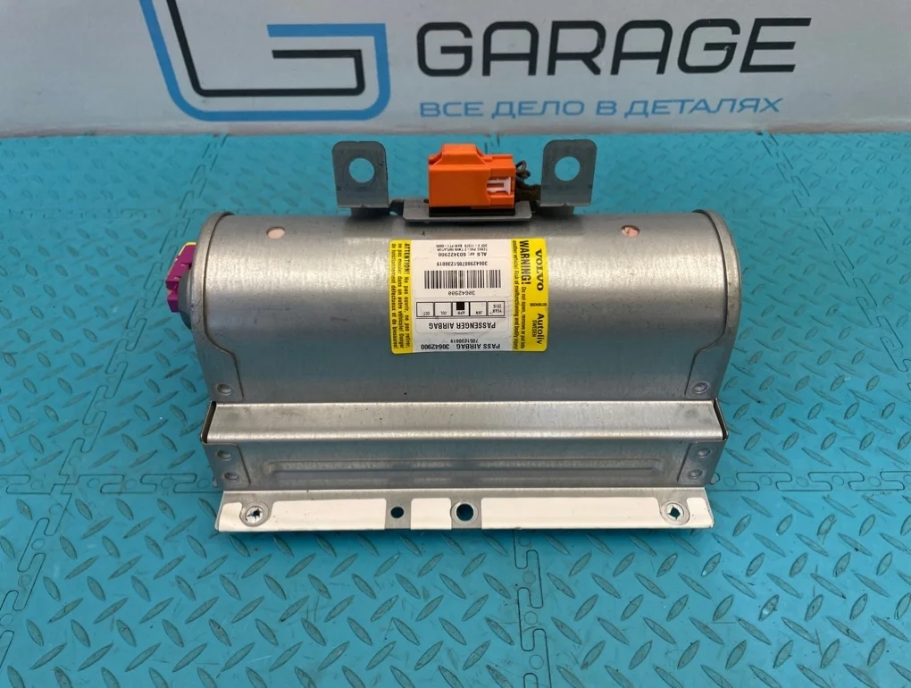 Подушка безопасности Volvo Xc90 2005 30754338 C B5254T2 2.5