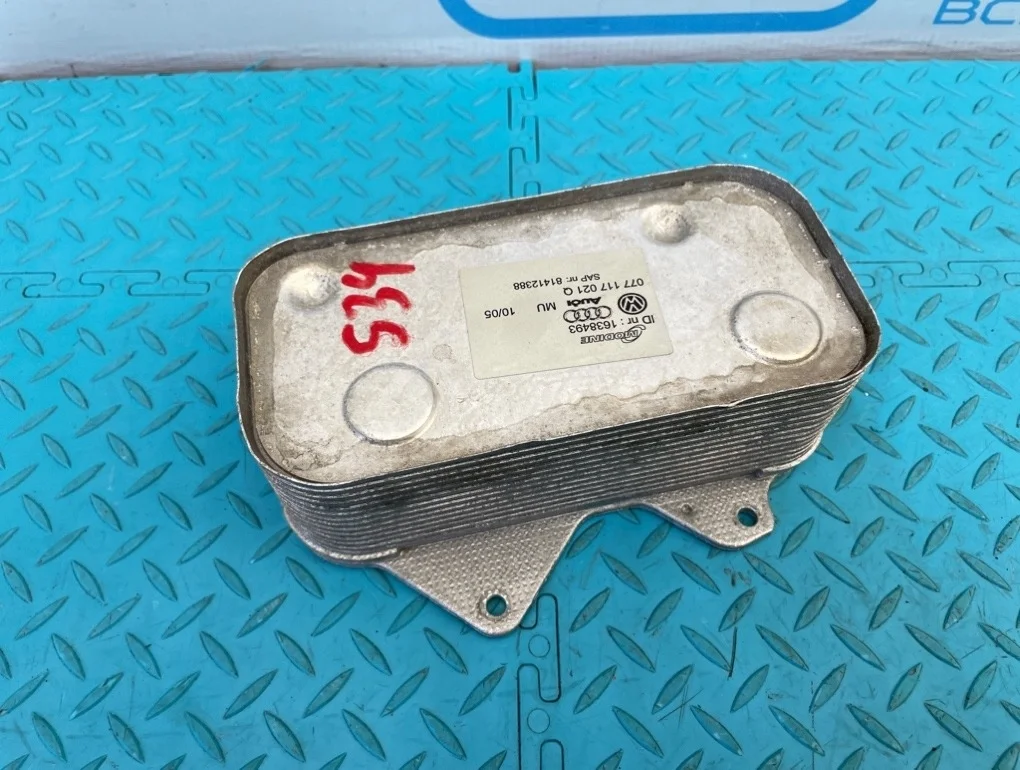 Теплообменник Audi A8 2005 077117021Q D3 BFM 4.2