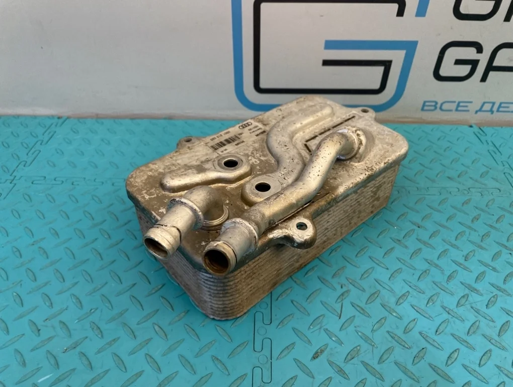 Теплообменник Audi A8 2005 09E409061 D3 BFM 4.2