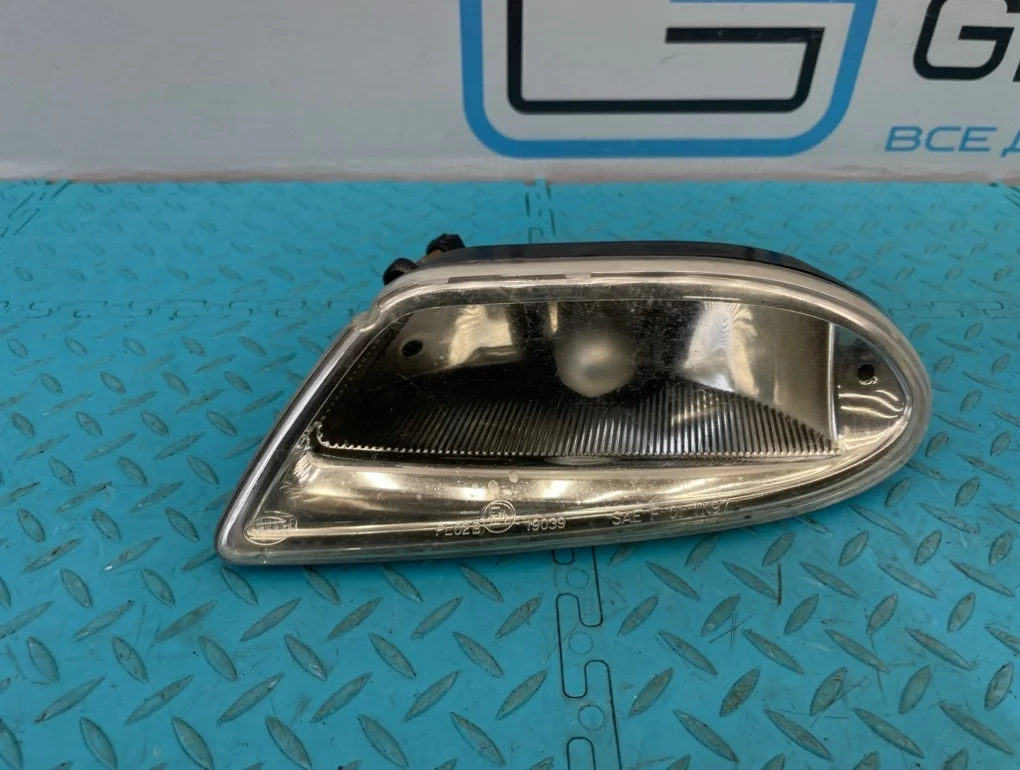 Фара противотуманная Mercedes-Benz Ml-Class 2002 A1638200328 W163 112.942 3.2, левая