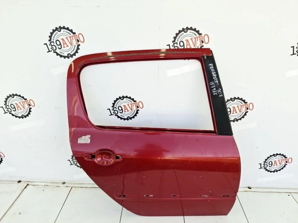 Дверь задняя правая Peugeot 307