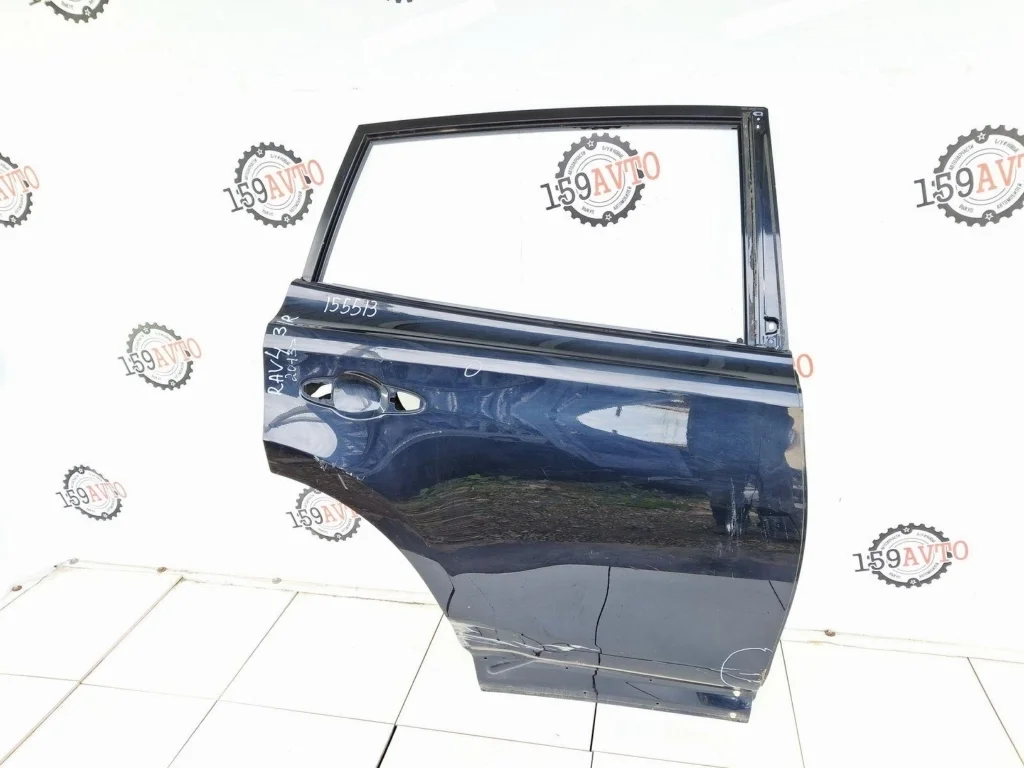 Дверь задняя правая Toyota RAV4 (A40)
