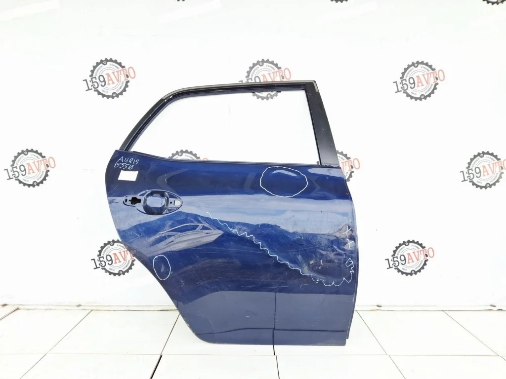 Дверь задняя правая Toyota Auris E150