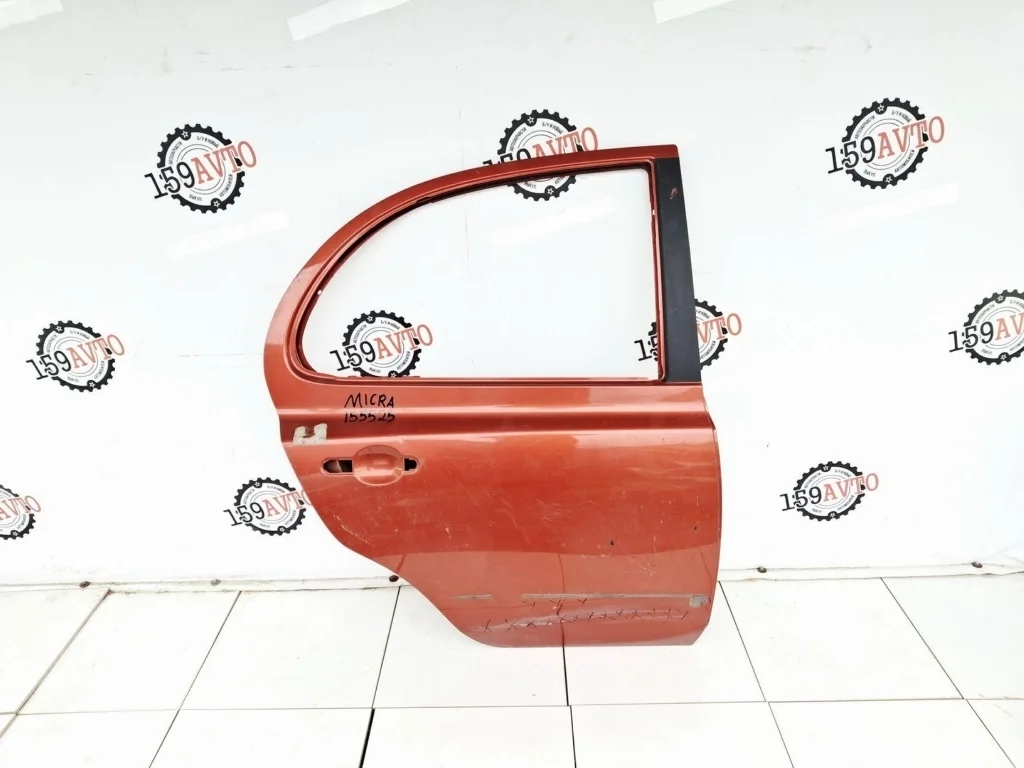 Дверь задняя правая Nissan Micra (K12)