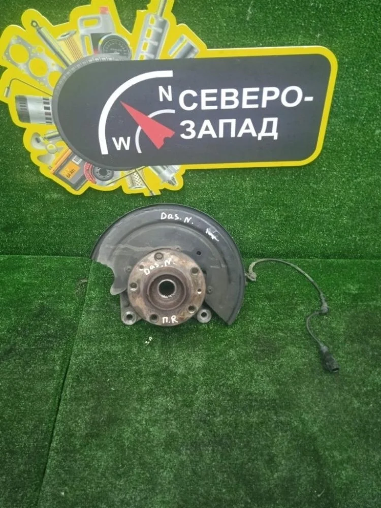 Кулак поворотный Renault Duster 2021 8200881829 XJD H5H460, передний правый
