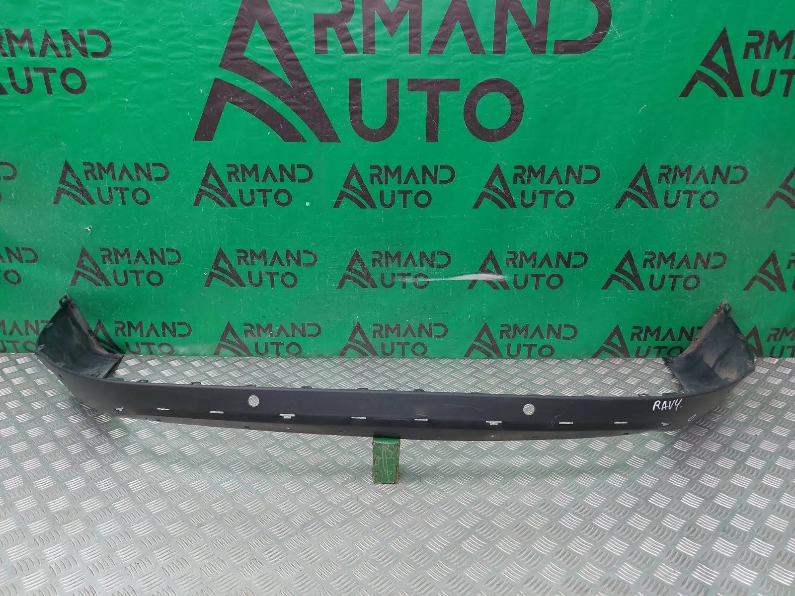 Юбка бампера Toyota RAV4 2015-2019 CA40