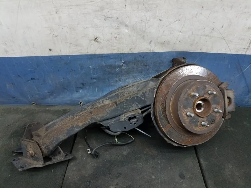 Кулак со ступицей Nissan Qashqai 2012 55501JD00A J10 2.0 MR20DE, задний правый