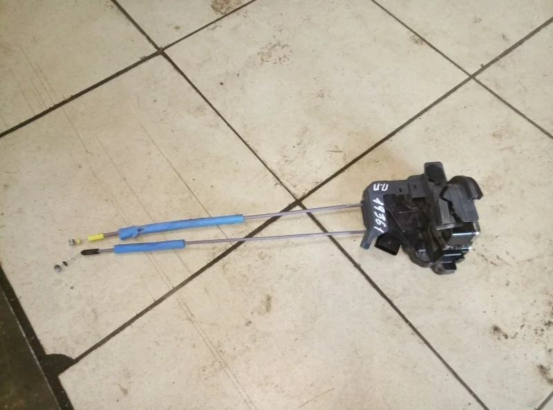 Замок двери передней левой Hyundai Solaris 2 HCR