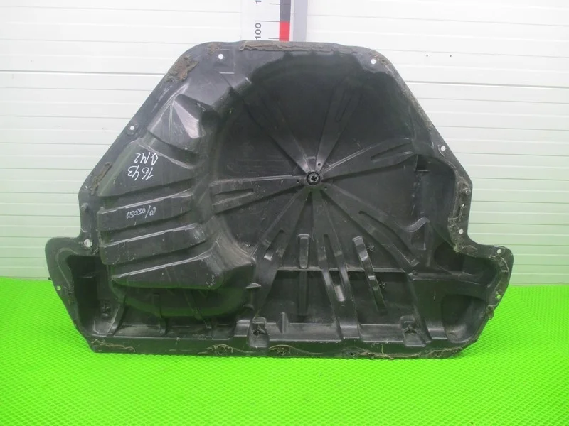 Панель задняя Renault Megane 2 2008 K4MD812