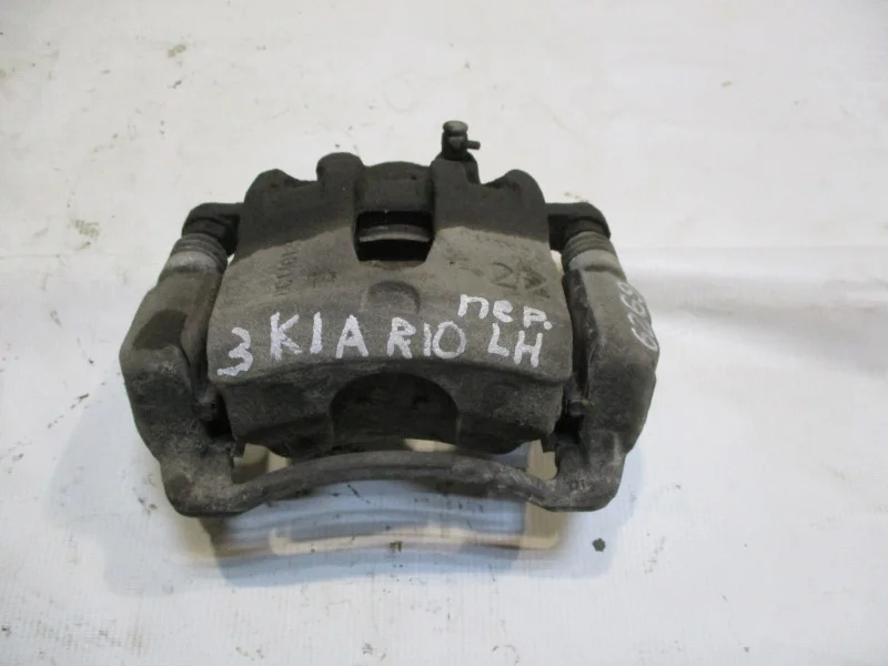 Суппорт передний левый Kia Rio 3 (UB\QB) 2011 G4FC