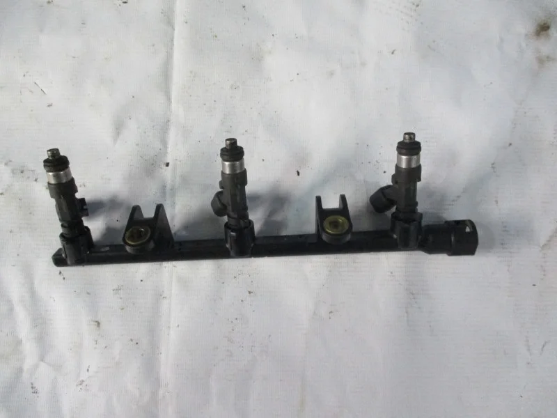 Рампа топливная Chrysler 300C 1 2007 EER