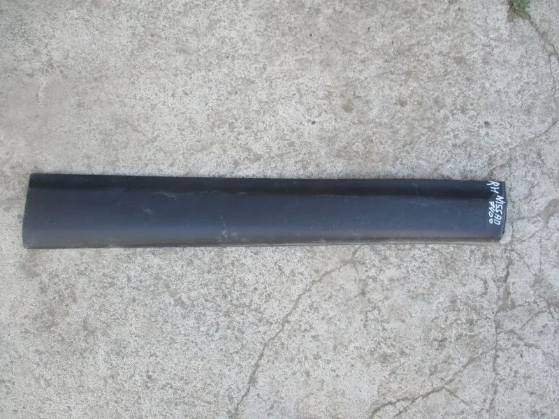 Молдинг передней правой двери Nissan Qashqai 2 (J11)