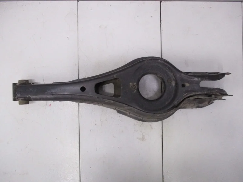 Рычаг задний нижний правый Kia Optima 4 JF 2018 G4ND