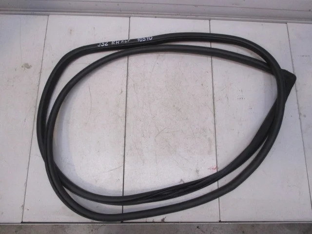 Уплотнитель двери Nissan Teana 2 (J32) 2009 VQ25DE