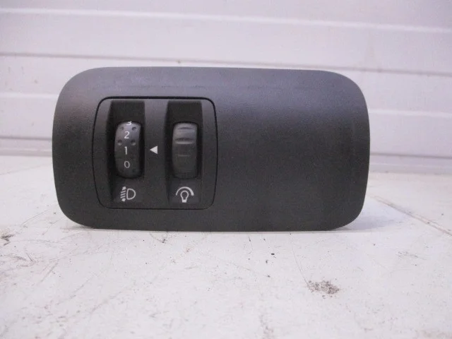 Кнопка корректора фар Renault Megane 2 2006 K4MD812