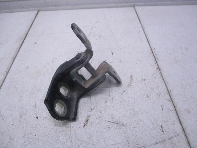 Петля двери задней левой верхняя Renault Megane 2 2006 K4MD812