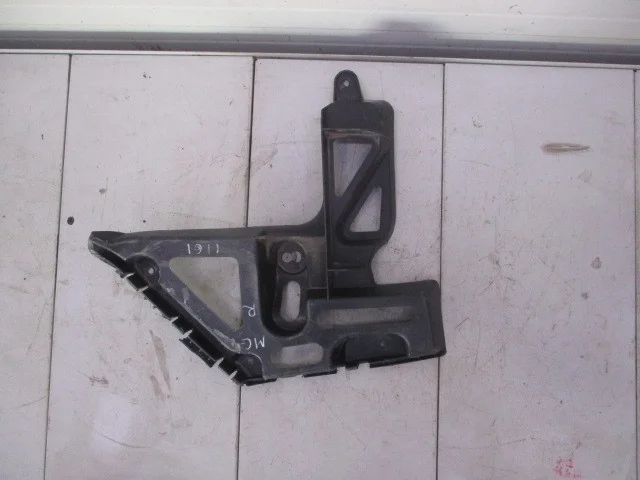 Кронштейн заднего бампера правый Renault Megane 2 2006 K4MD812