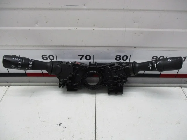 Переключатель подрулевой в сборе Toyota Camry XV50/XV55 2013 1AZFE