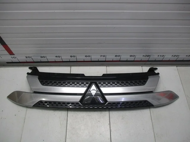Решетка радиатора Mitsubishi Outlander 3  GF0W 2018 4B11