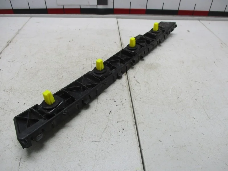 Кронштейн заднего бампера правый Hyundai Solaris 2 HCR 2020 g4fg