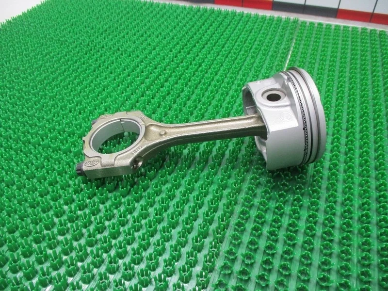 Поршень с шатуном Hyundai Solaris 2 HCR 2020 g4fg