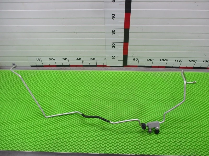 Трубка кондиционера Toyota RAV 4 4 (CA40) 2017 3ZR 8271263