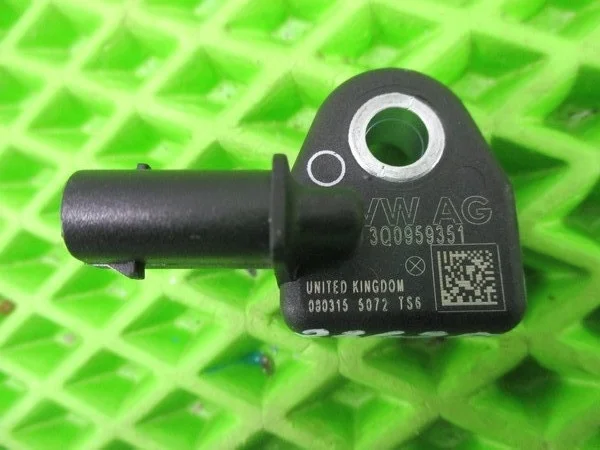 Датчик AIR BAG Skoda Octavia 3 A7 2015 CVW