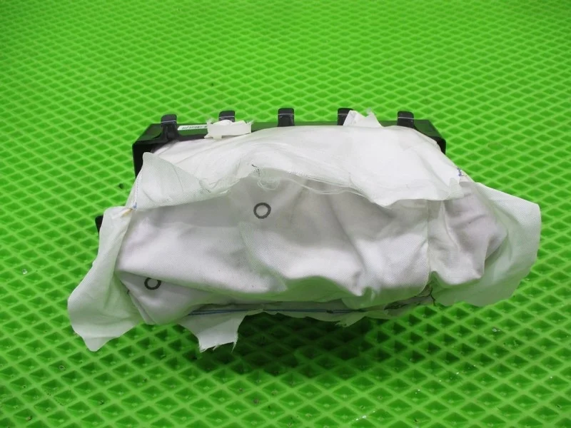 Подушка безопасности пассажирская в торпедо Kia Rio 4 FB 2021 G4LC