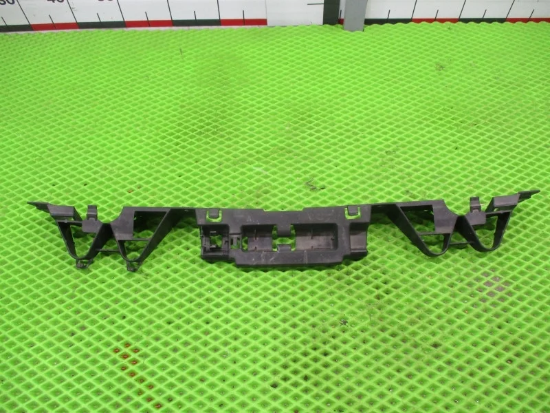 Кронштейн заднего бампера Renault Megane 2 2008 K4MD812