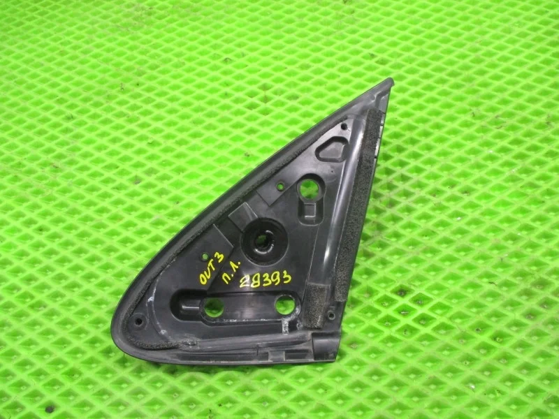 Рамка зеркала левого Mitsubishi Outlander 3  GF0W 2019