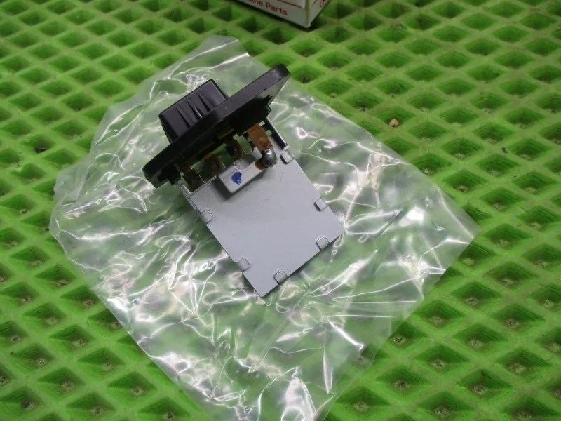 Резистор печки Kia Rio 3 (UB\QB) 0