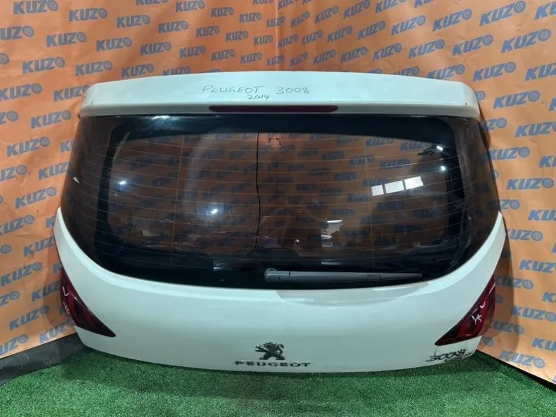 Крышка багажника Peugeot 3008 2011