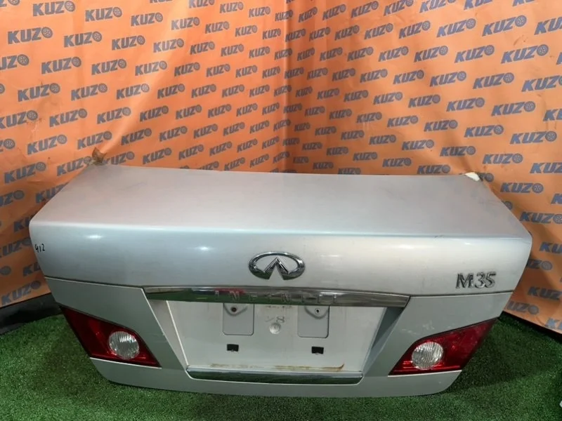 Крышка багажника Infiniti M35 2008