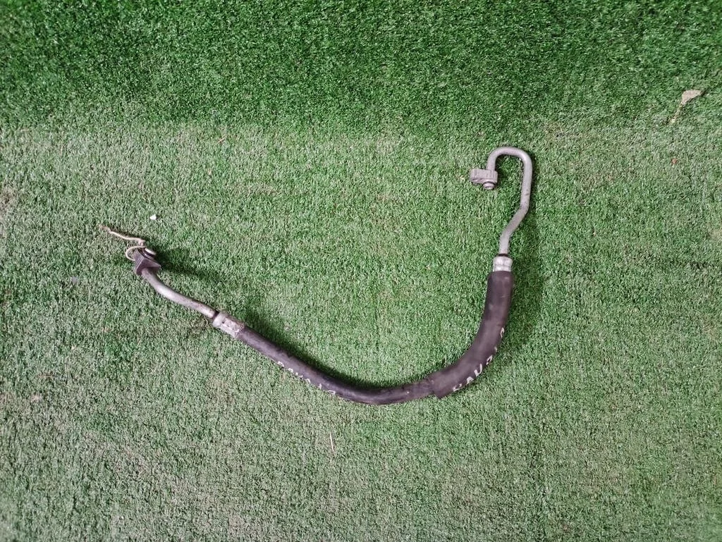 Б.у. трубка кондиционера короткая TOYOTA RAV4 ACA20 TOYOTA RAV4 ACA20