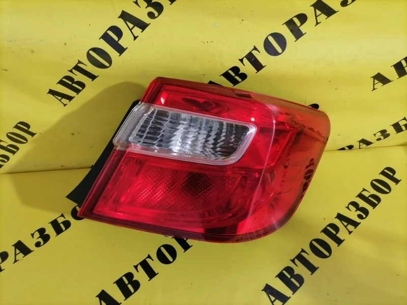 Фонарь задний правый внешний Toyota Camry 50 2011-2017 8155133550