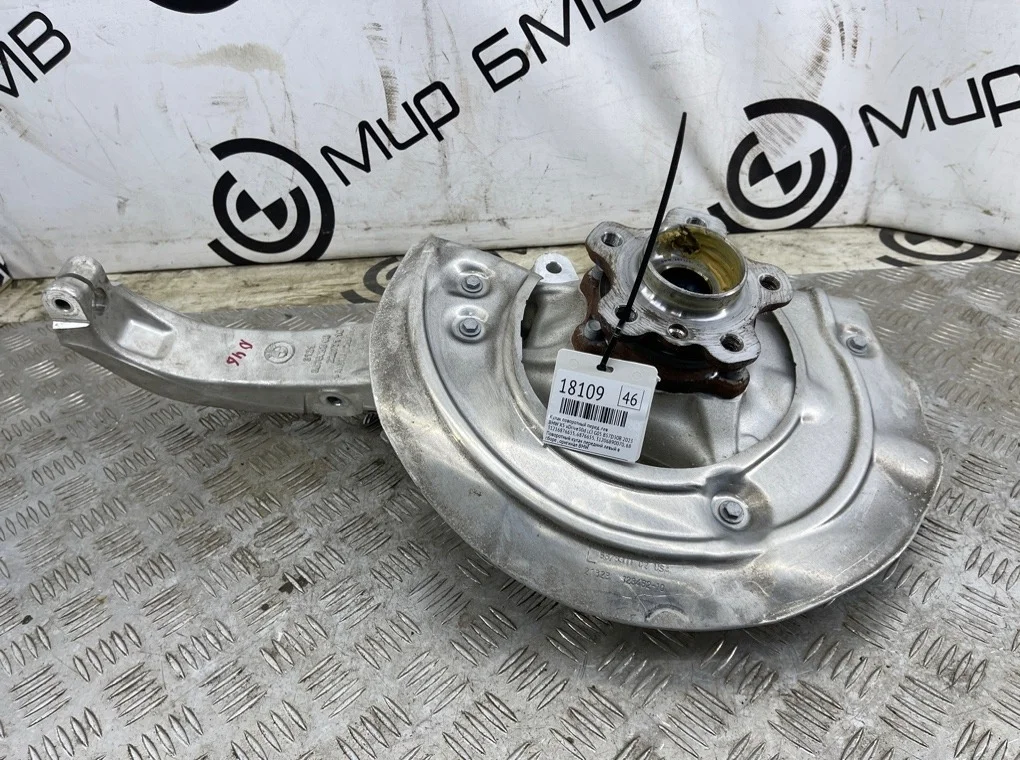 Кулак поворотный BMW X5 xDrive30d LCI 2023 G05